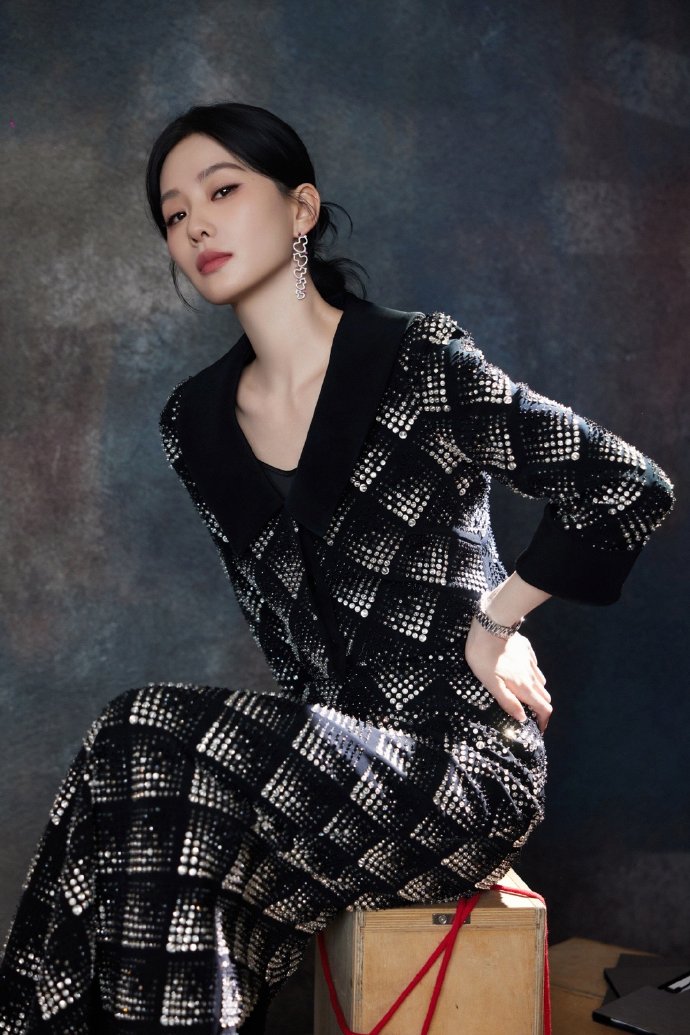 自拍视频51-今日精选·城市夜行封面